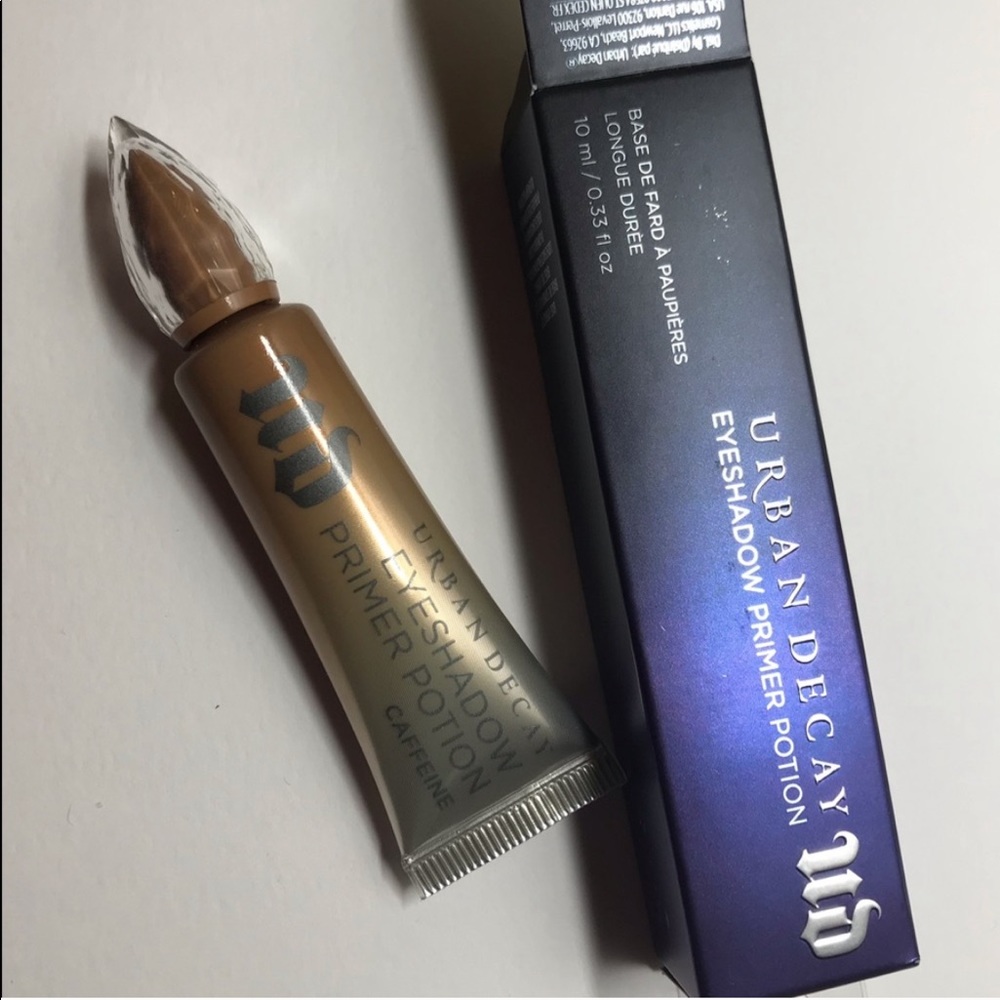 URBAN DECAY eyeshadow primer potion